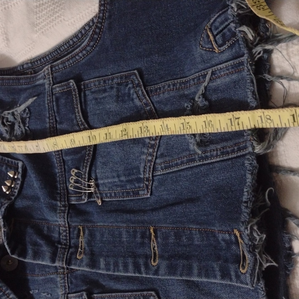 Fashion distressed jean crop vest - Picture 7 of 7
